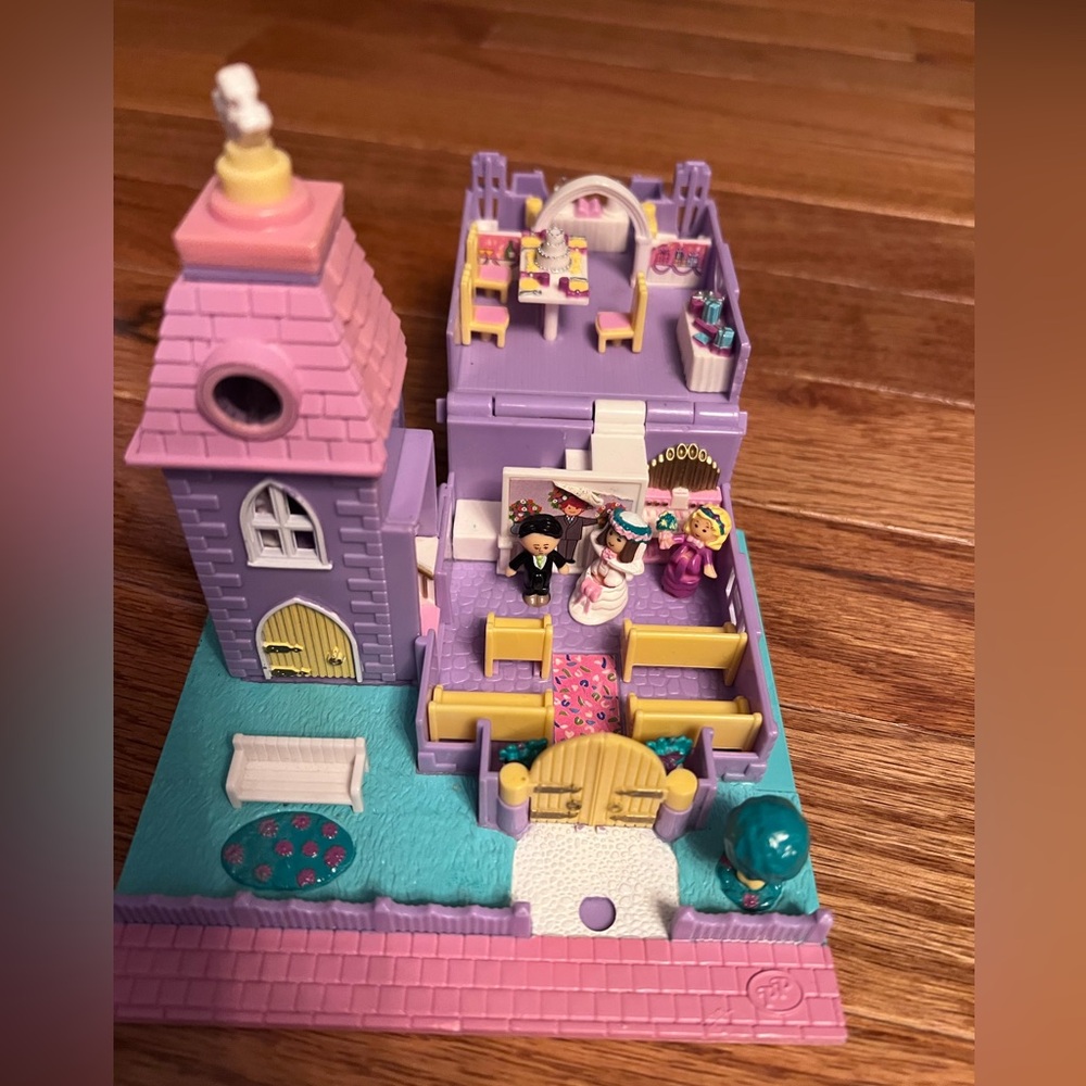 Vintage 1993 Polly Pocket Bluebird Wedding Chapel Playset